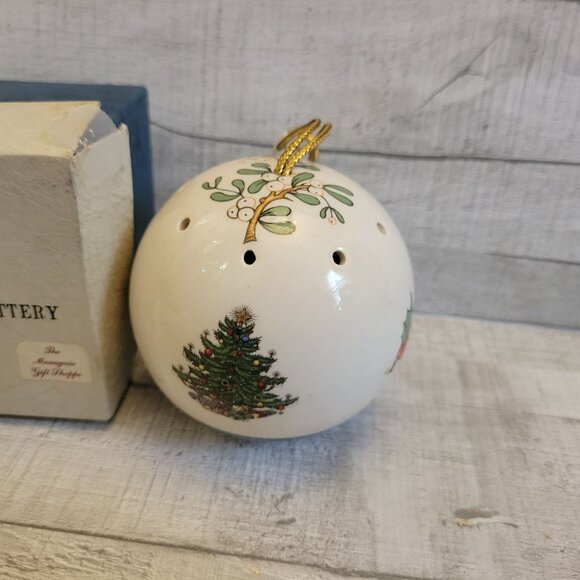 Lord Nelson Pottery Staffordshire England Christmas Ornament With Box - Picture 3 of 5
